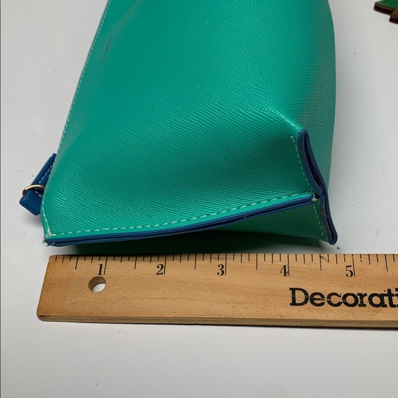 La Mer Zippered cosmetic bag NWOT - Picture 9 of 11